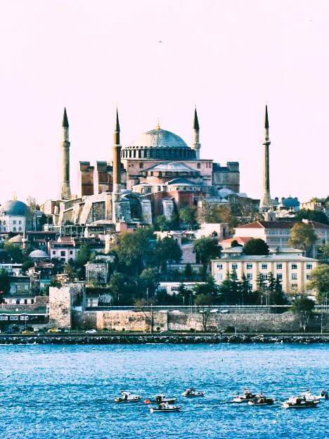 इस्तांबुल (IST) के लिए उड़ानें